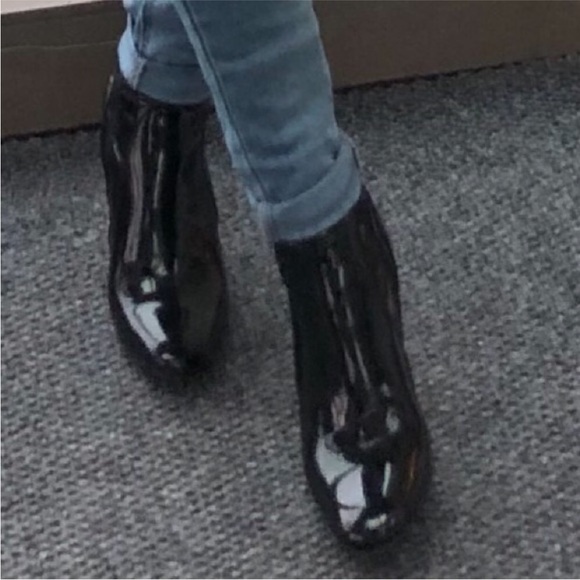 Cape Robbin black closed heels/ boots, clear heel - Picture 9 of 9